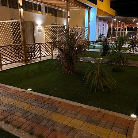 Ohana Beach Hotel Playas Ngoại thất bức ảnh