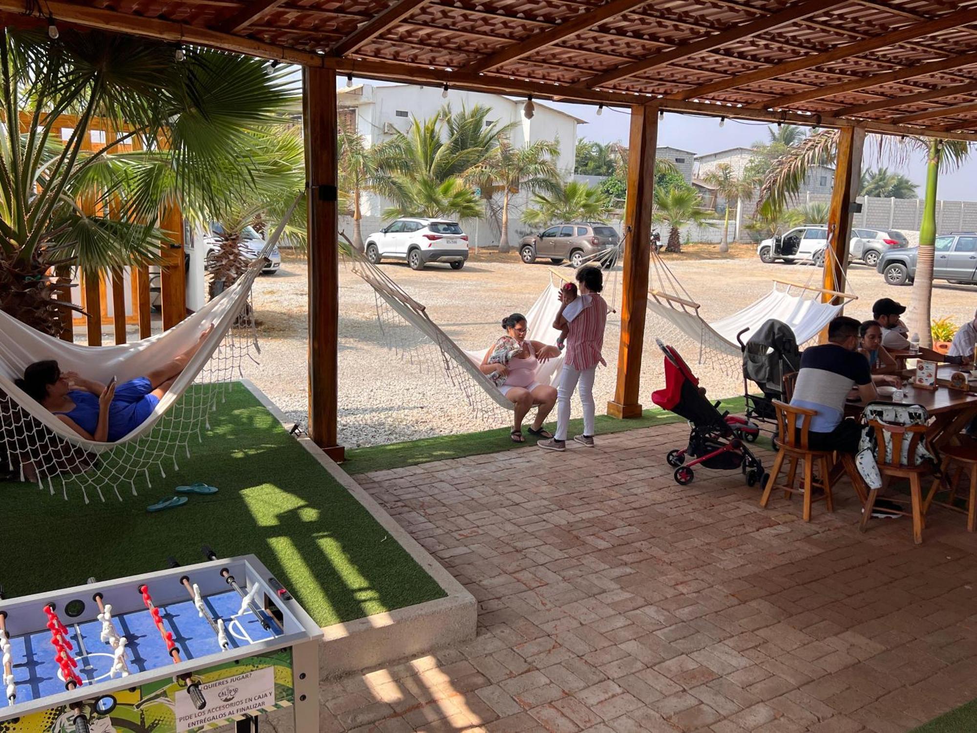 Ohana Beach Hotel Playas Ngoại thất bức ảnh