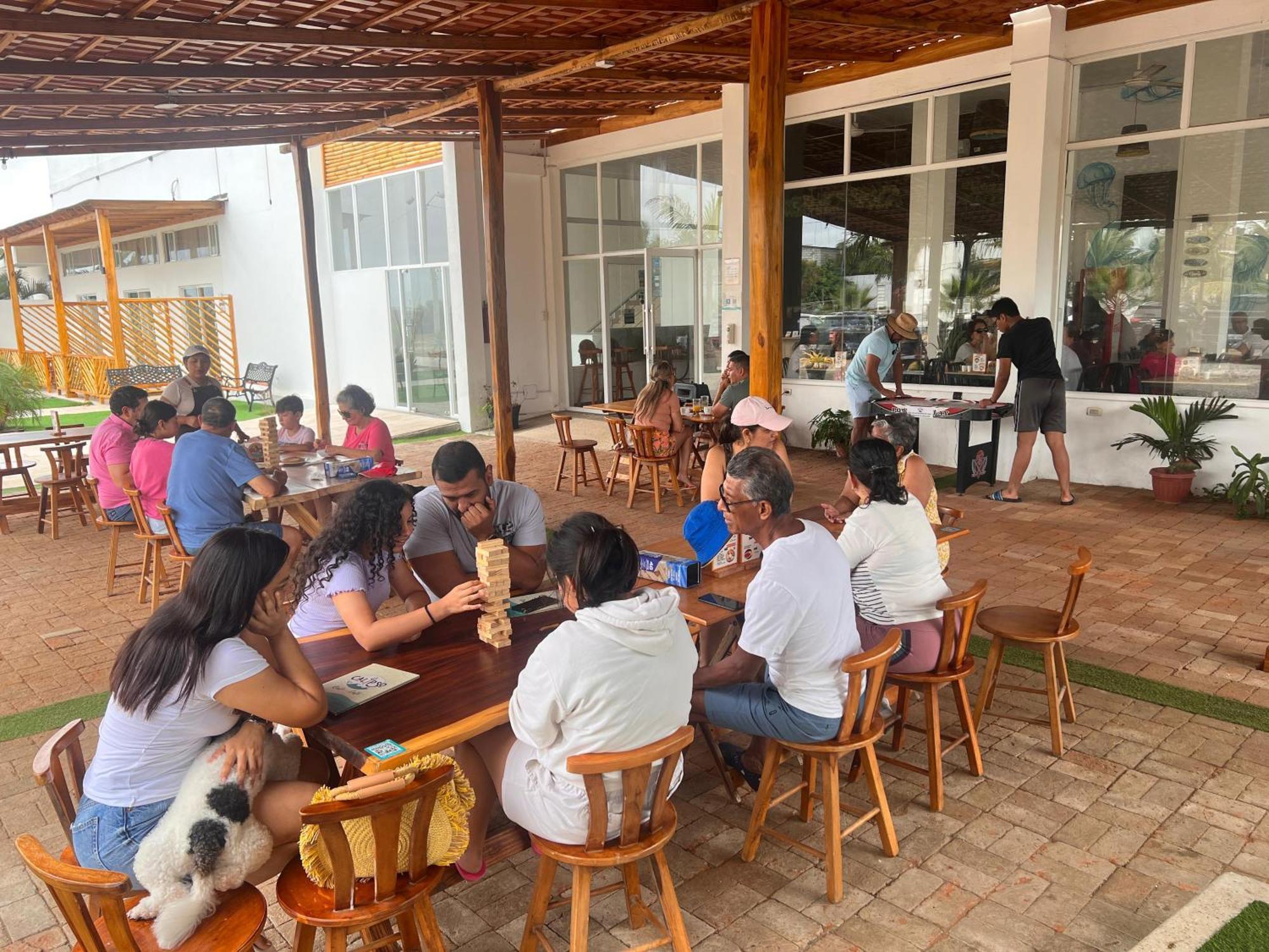 Ohana Beach Hotel Playas Ngoại thất bức ảnh