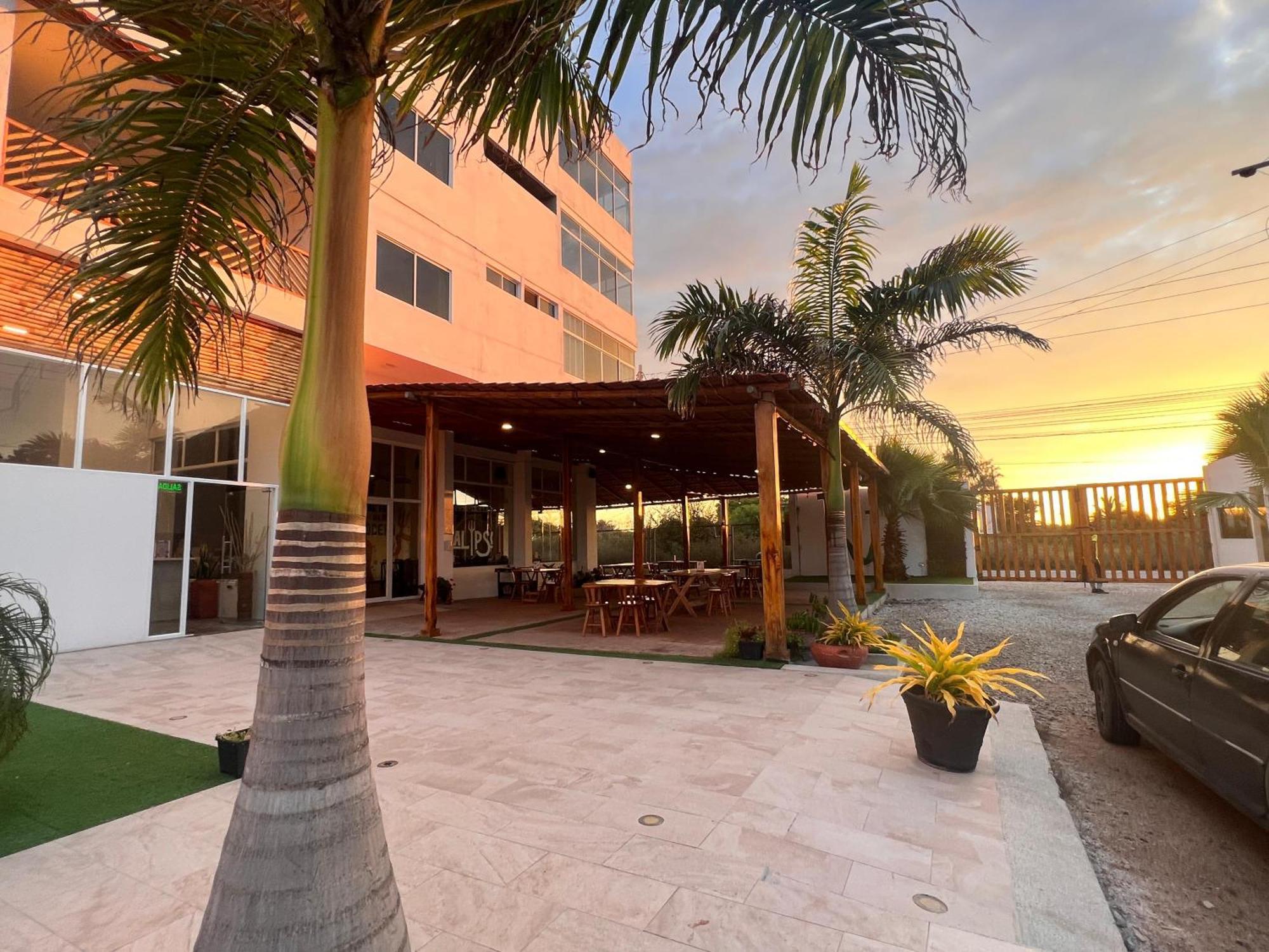Ohana Beach Hotel Playas Ngoại thất bức ảnh