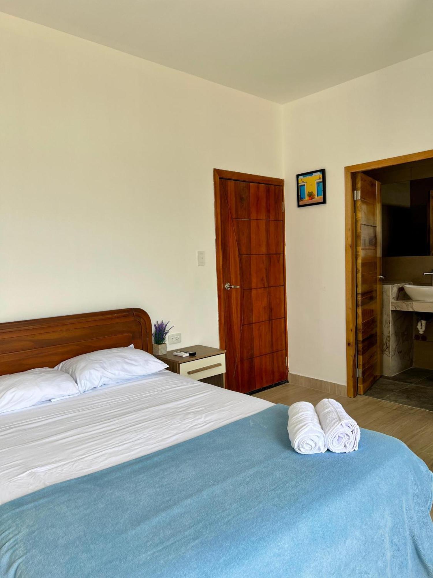 Ohana Beach Hotel Playas Ngoại thất bức ảnh