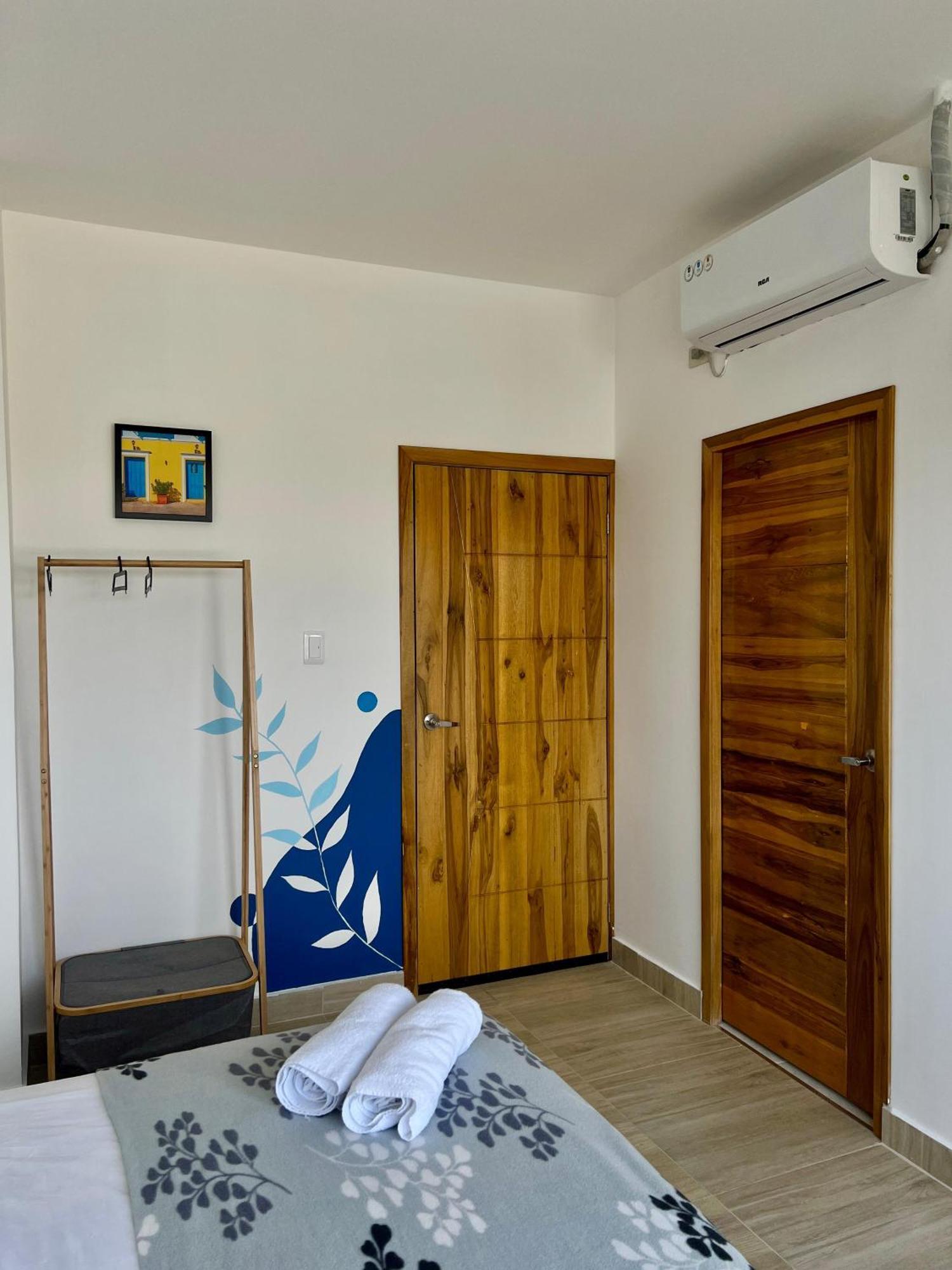 Ohana Beach Hotel Playas Ngoại thất bức ảnh